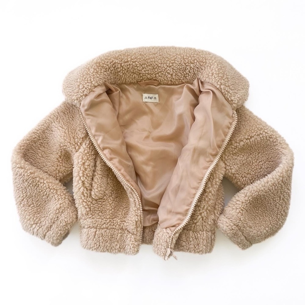 Size 4-5 girls sherpa coat